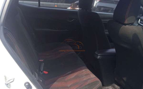 TOYOTA YARIS S