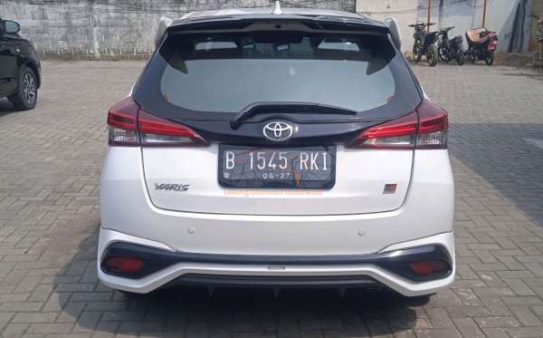 TOYOTA YARIS S