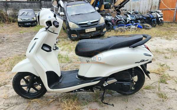 YAMAHA GRAND FILANO 125