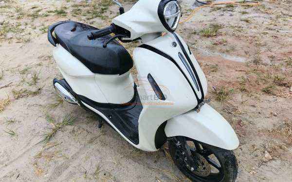 YAMAHA GRAND FILANO 125