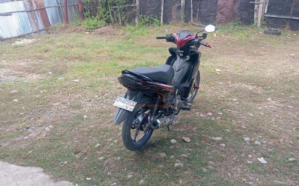 YAMAHA JUPITER Z1