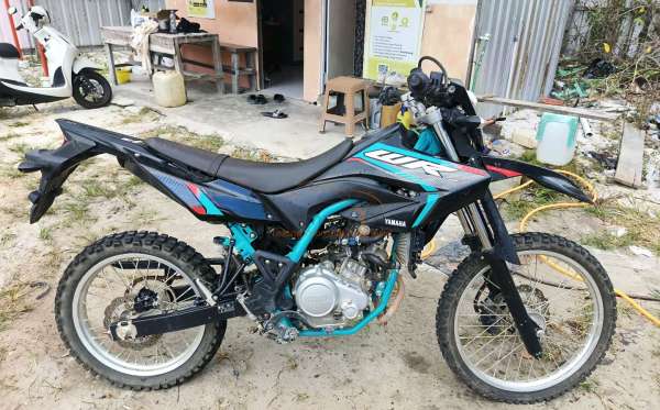 YAMAHA WR