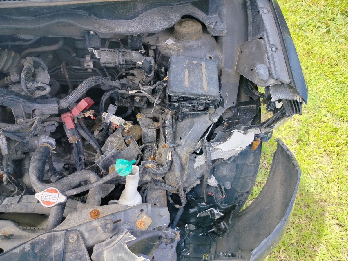 SUZUKI  ERTIGA  HX