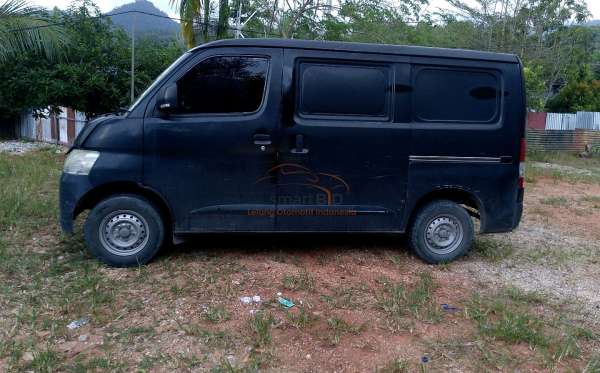 DAIHATSU GRAN MAX