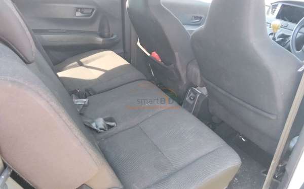 DAIHATSU SIGRA