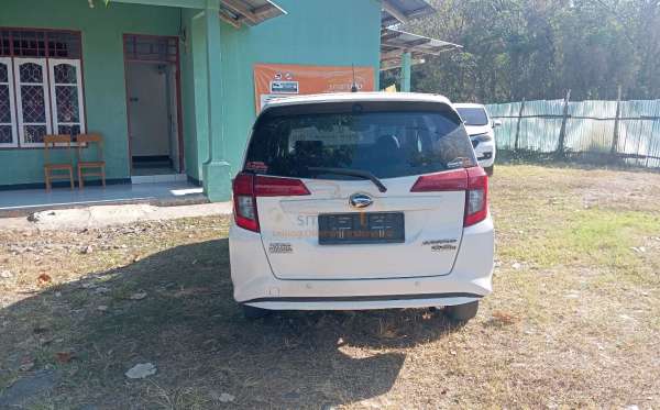DAIHATSU SIGRA R