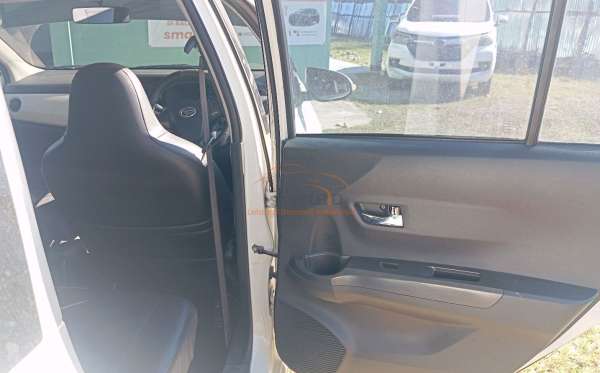 DAIHATSU SIGRA R