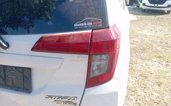 DAIHATSU SIGRA R