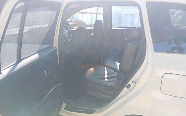 DAIHATSU SIGRA R