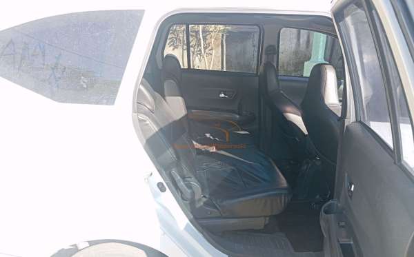 DAIHATSU SIGRA R