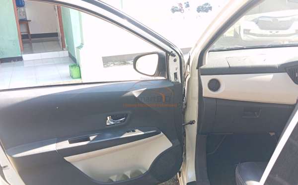 DAIHATSU SIGRA R