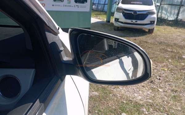 DAIHATSU SIGRA R