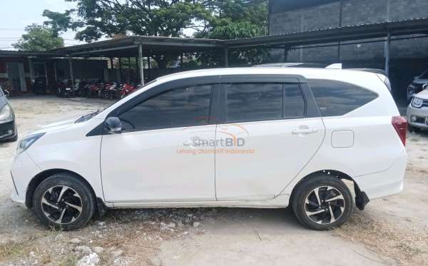 DAIHATSU  SIGRA  R