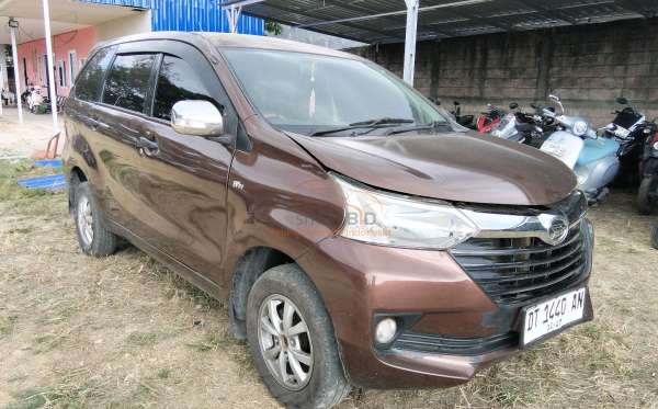DAIHATSU XENIA 1.3