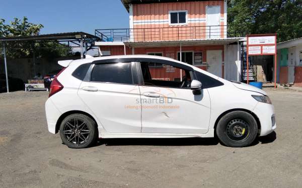 HONDA JAZZ GK5 1.5 RS
