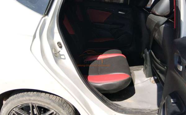 HONDA JAZZ GK5 1.5 RS