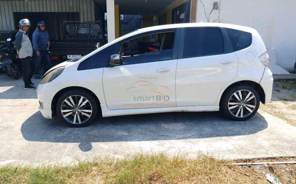 HONDA  JAZZ  GE8 1.5 E