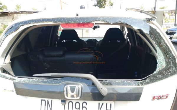 HONDA  JAZZ  GE8 1.5 E
