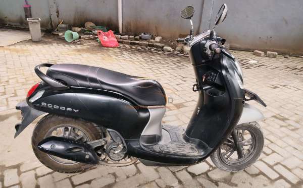 HONDA  SCOOPY