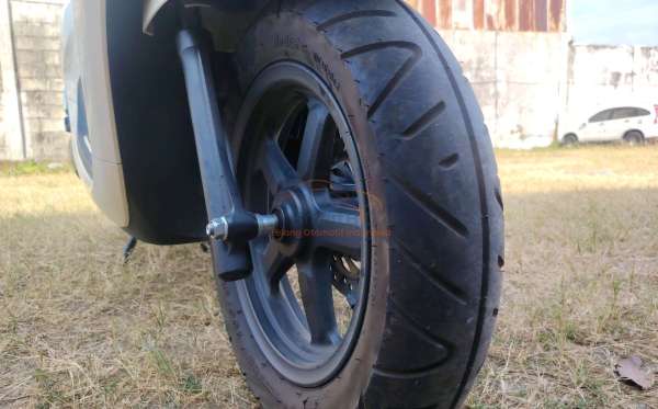 HONDA  SCOOPY