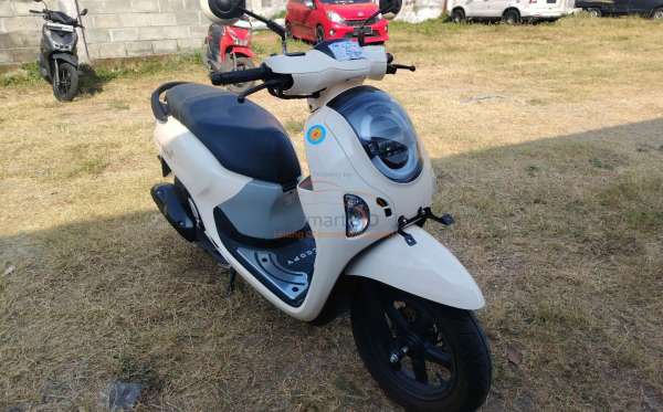 HONDA  SCOOPY