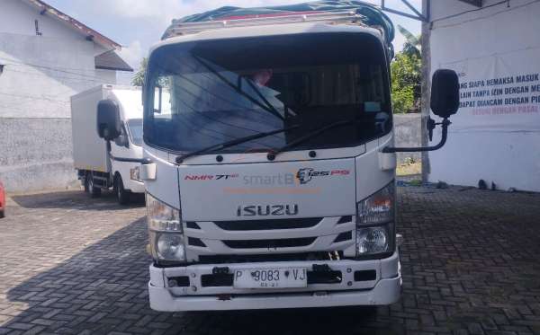 ISUZU NMR 71T HD 6.1
