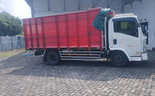 ISUZU NMR 71T HD 6.1