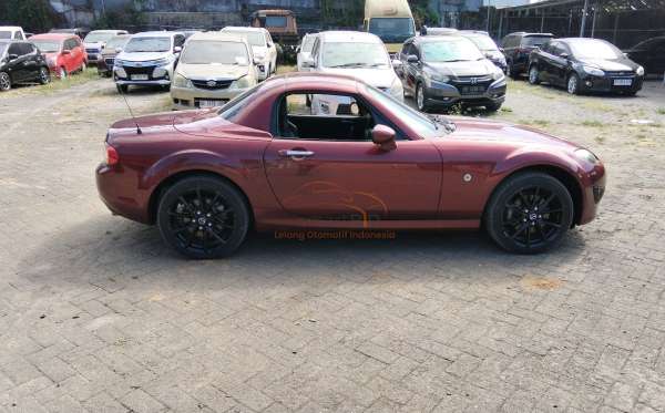 MAZDA MAXDA MX-5 (4X2) A/T