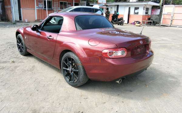 MAZDA MAXDA MX-5 (4X2) A/T