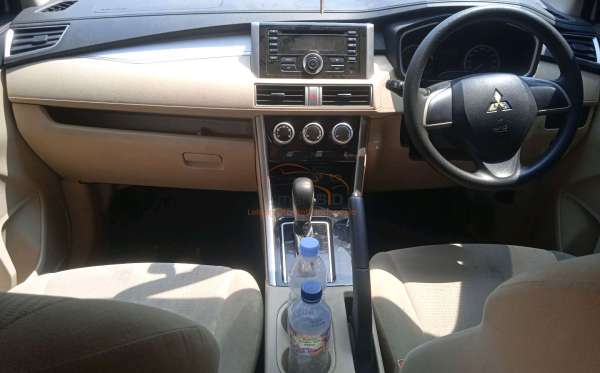MITSUBISHI XPANDER GLS