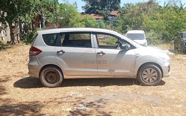 SUZUKI ERTIGA