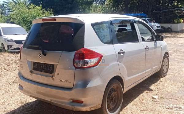 SUZUKI ERTIGA