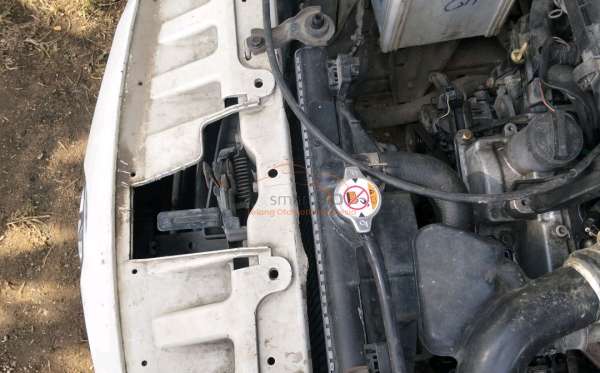 TOYOTA AVANZA