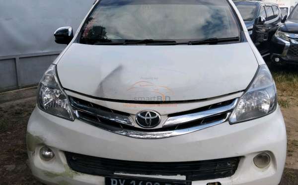 TOYOTA AVANZA