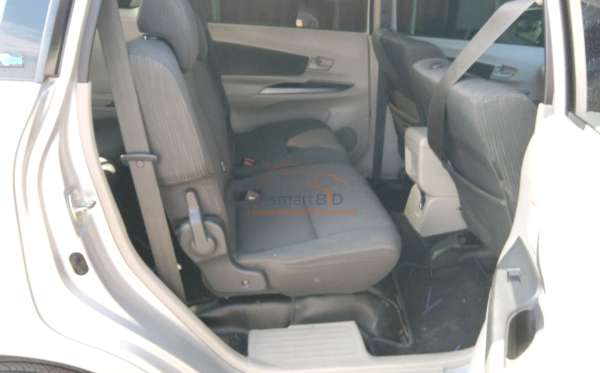 TOYOTA  AVANZA  1.3 G
