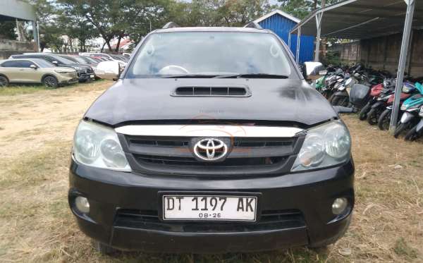 TOYOTA FORTUNER 2.7 G