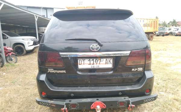 TOYOTA FORTUNER 2.7 G