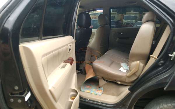 TOYOTA FORTUNER 2.7 G