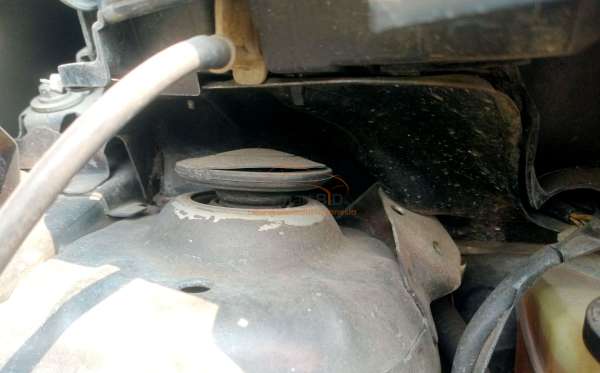 TOYOTA YARIS E