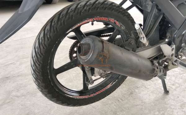 YAMAHA VIXION