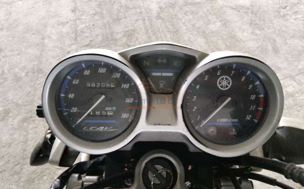 YAMAHA VIXION
