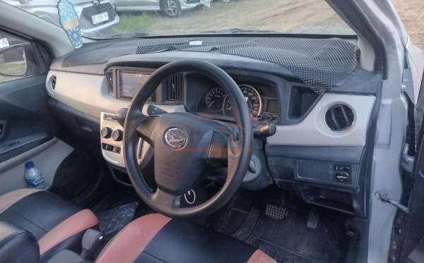 DAIHATSU SIGRA