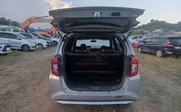 DAIHATSU SIGRA