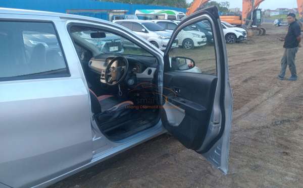 DAIHATSU SIGRA