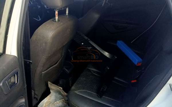 FORD  FIESTA  1.5L