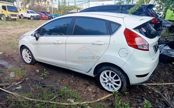 FORD  FIESTA  1.5L