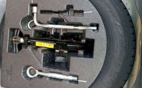 HONDA DG48 1.5 RS CVT