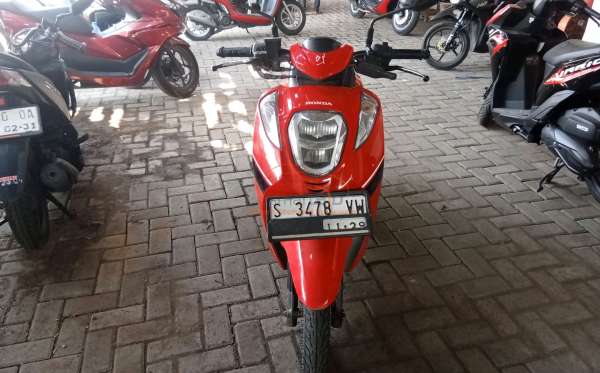 HONDA GENIO