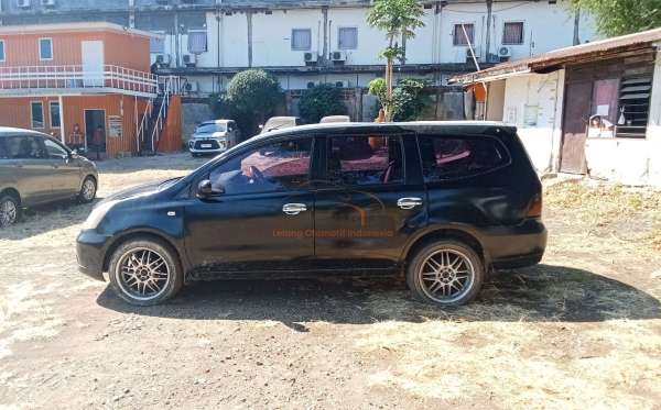NISSAN  GRAND LIVINA