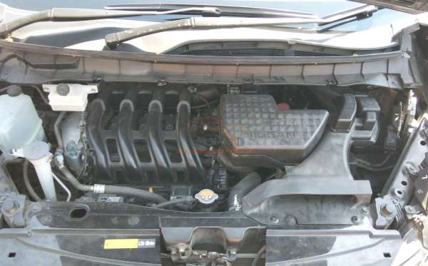 NISSAN SERENA 2.0